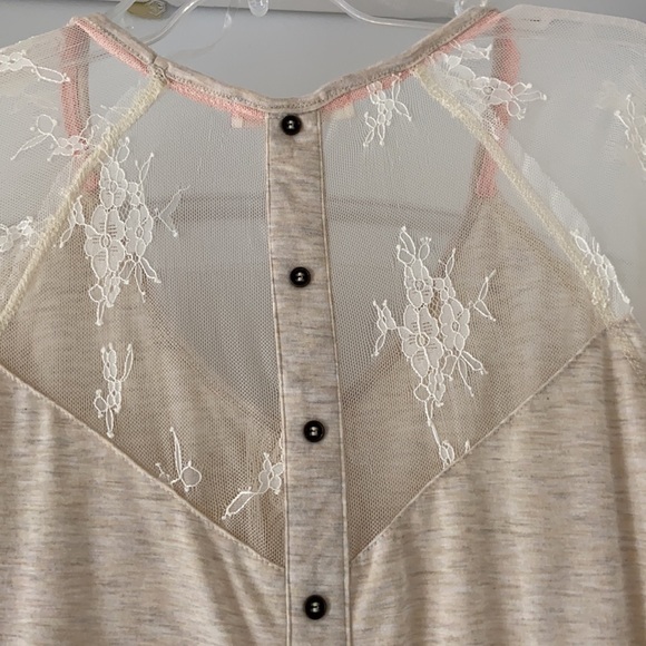 Grayson oatmeal coloured knit like top in size M - Picture 6 of 8